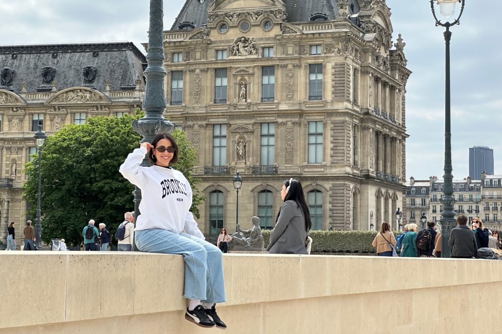 Paris, Euro trip, Paris outfit inspo, Paris outfit inspiration, sporty chic, sporty look, not quite a model